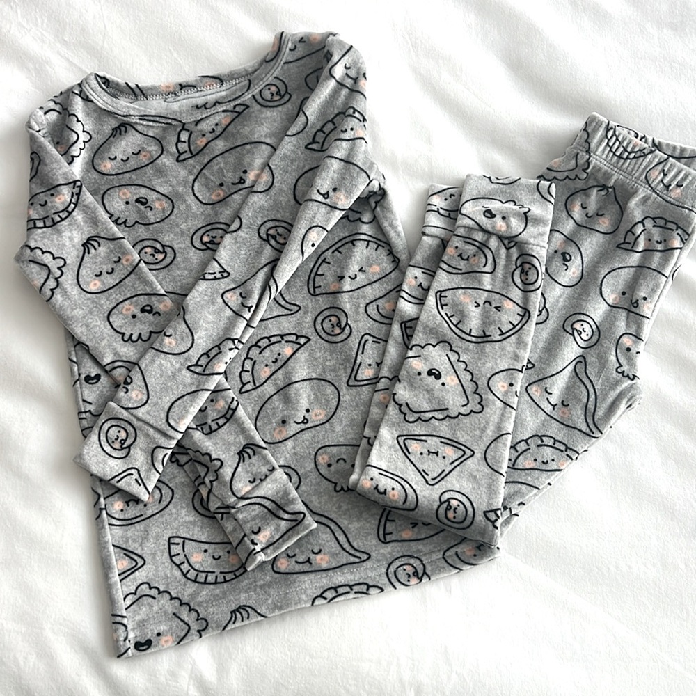 Cat & Jack dumpling soft pajamas pjs 5T